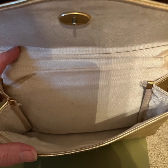 Gold clutch - Picture 2 of 2